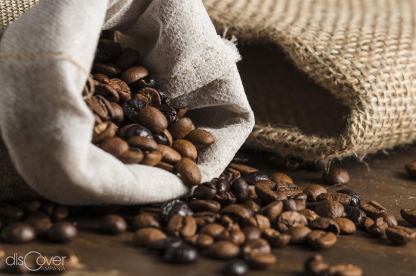 Coffee, the Neapolitan foreigner