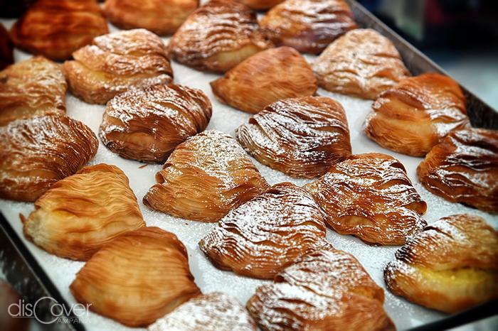 The sfogliatella, the most famous dessert of Naples